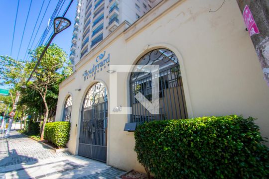 Fachada do condomínio de apartamento à venda com 4 quartos, 201m² em Vila Bastos, Santo André