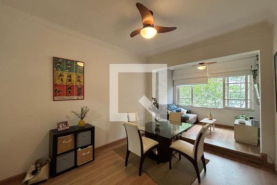 Sala de apartamento à venda com 2 quartos, 90m² em Copacabana, Rio de Janeiro