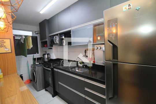 Cozinha de apartamento para alugar com 2 quartos, 55m² em Colégio, Rio de Janeiro
