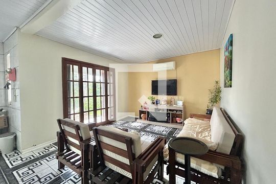 Sala de casa à venda com 2 quartos, 88m² em Rincão, Novo Hamburgo