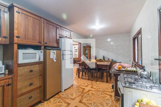 Cozinha de casa à venda com 4 quartos, 300m² em Vila Conceição, Porto Alegre