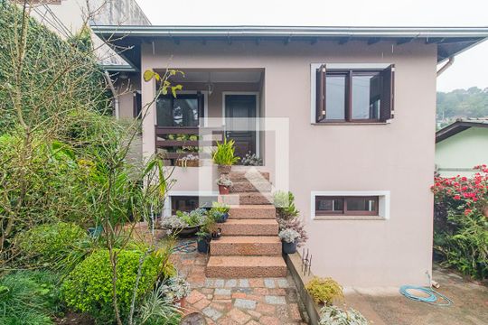 Fachada de casa à venda com 4 quartos, 300m² em Vila Conceição, Porto Alegre