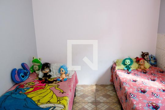 Quarto  de casa à venda com 5 quartos, 300m² em Bandeiras, Osasco