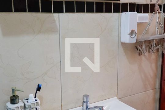 Banheiro da Suíte 2 de casa à venda com 5 quartos, 300m² em Bandeiras, Osasco