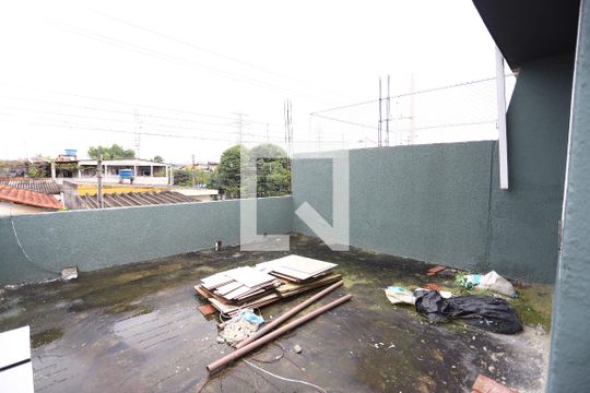 Varanda de casa para alugar com 2 quartos, 150m² em Jardim Monte Cristo, Suzano