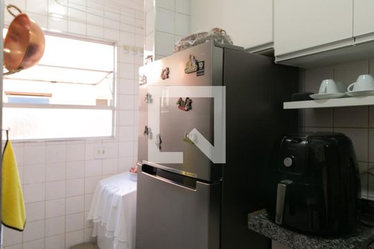 Cozinha de apartamento à venda com 3 quartos, 63m² em Santa Branca, Belo Horizonte