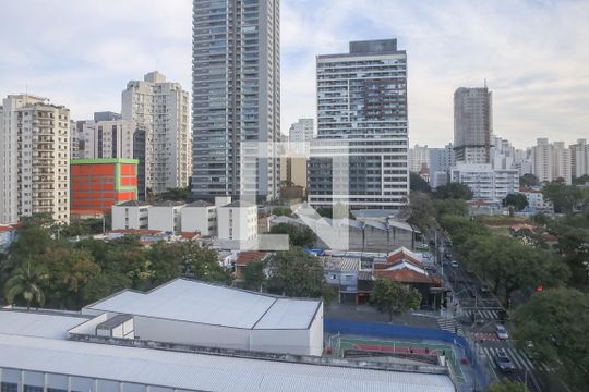 Vista de kitnet/studio à venda com 1 quarto, 37m² em Pompeia, São Paulo