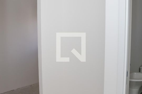 Corredor de kitnet/studio à venda com 1 quarto, 37m² em Vila Pompéia, São Paulo