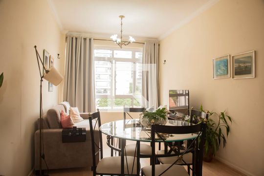 Sala de apartamento à venda com 2 quartos, 75m² em Vila Mariana, São Paulo