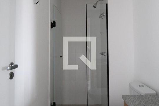 Banheiro de apartamento para alugar com 2 quartos, 36m² em Moema, São Paulo