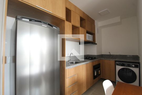 Cozinha de apartamento para alugar com 2 quartos, 36m² em Moema, São Paulo