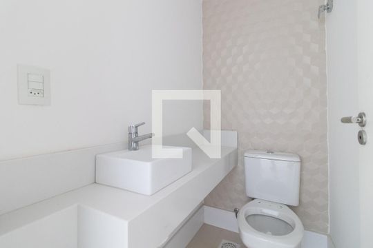 Lavabo de apartamento à venda com 3 quartos, 190m² em Vila Assunção, Porto Alegre