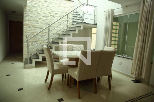 Casa à venda com 3 quartos, 250m² em Suiço, São Bernardo do Campo