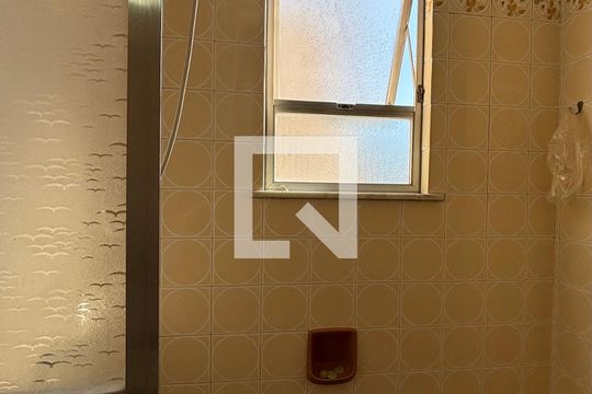 Banheiro Suíte de apartamento à venda com 3 quartos, 120m² em Copacabana, Rio de Janeiro