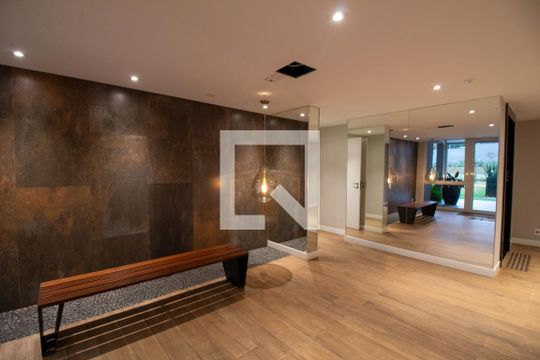 Hall Social de apartamento para alugar com 3 quartos, 108m² em Santo Amaro, São Paulo