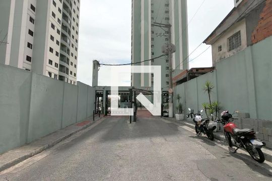 Fachada e portaria de apartamento à venda com 3 quartos, 64m² em Jardim Aida, Guarulhos