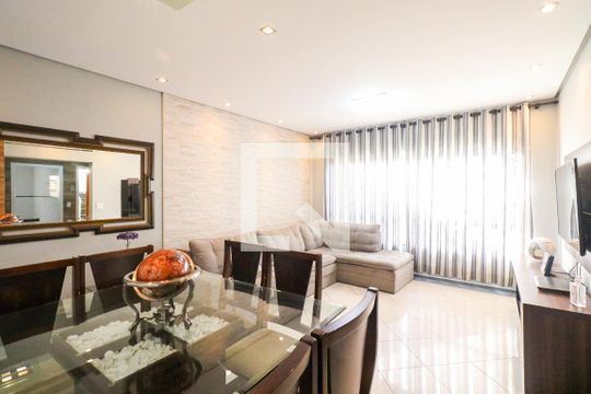 Casa à venda com 3 quartos, 220m² em Cerâmica, São Caetano do Sul