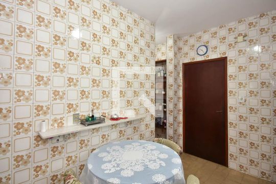 Cozinha de casa à venda com 3 quartos, 485m² em Vila Morse, São Paulo