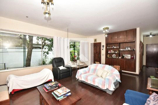 Sala de casa para alugar com 3 quartos, 485m² em Vila Morse, São Paulo