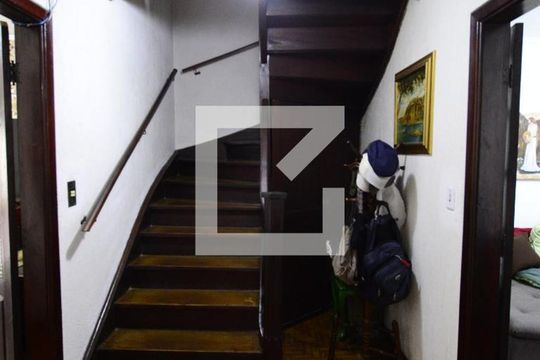Escada de casa à venda com 4 quartos, 385m² em Ipiranga, São Paulo
