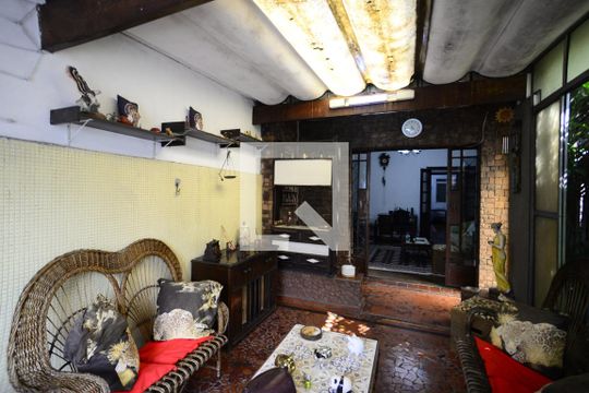 Varanda de casa à venda com 4 quartos, 385m² em Ipiranga, São Paulo