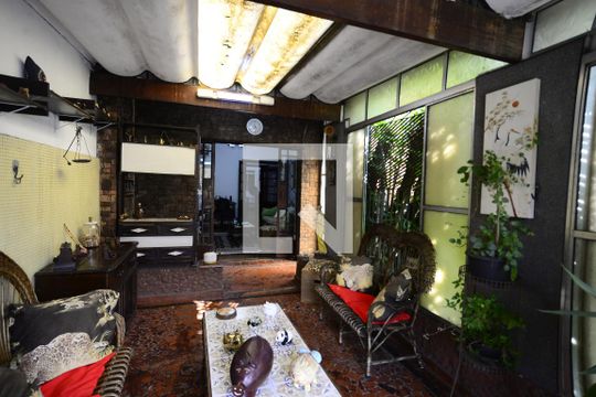 Varanda de casa à venda com 4 quartos, 385m² em Ipiranga, São Paulo