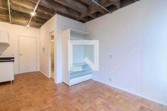 Studio de kitnet/studio para alugar com 1 quarto, 22m² em Santa Ifigênia, São Paulo