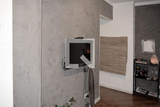 Sala de apartamento para alugar com 1 quarto, 49m² em Sumarezinho, São Paulo