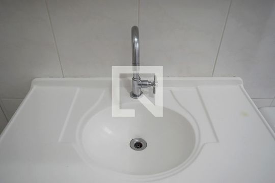 Banheiro de apartamento à venda com 1 quarto, 49m² em Sumarezinho, São Paulo