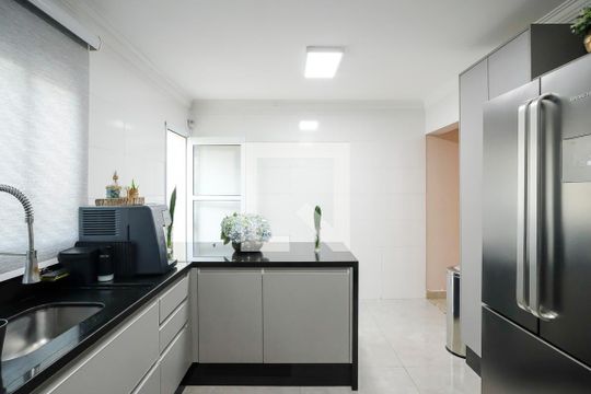 Cozinha de casa à venda com 3 quartos, 173m² em Santa Maria, São Caetano do Sul