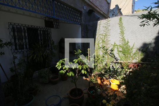 Garagem de apartamento à venda com 2 quartos, 115m² em Olaria, Rio de Janeiro
