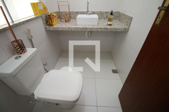 Banheiro 2 de apartamento à venda com 2 quartos, 115m² em Olaria, Rio de Janeiro