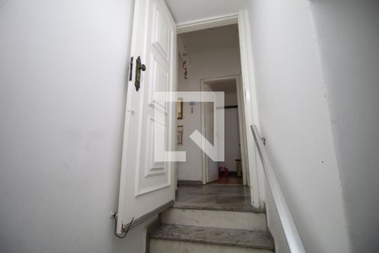 Acesso de apartamento à venda com 2 quartos, 115m² em Olaria, Rio de Janeiro