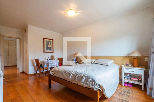 Suíte 1 de casa à venda com 2 quartos, 280m² em Jardim das Bandeiras, São Paulo