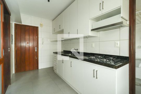 Cozinha de apartamento à venda com 2 quartos, 76m² em Auxiliadora, Porto Alegre