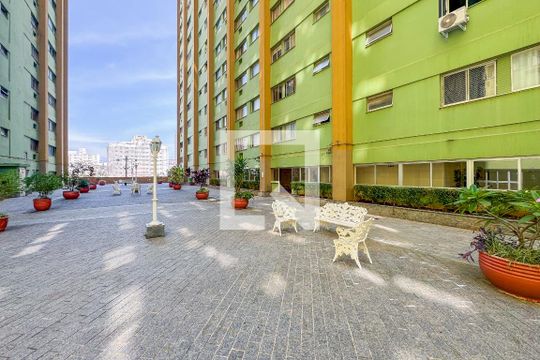 Área comum de kitnet/studio para alugar com 1 quarto, 40m² em Vila Mariana, São Paulo