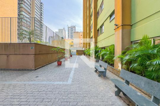 Área comum de kitnet/studio para alugar com 1 quarto, 40m² em Vila Mariana, São Paulo