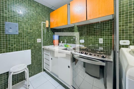 Cozinha de kitnet/studio para alugar com 1 quarto, 40m² em Vila Mariana, São Paulo