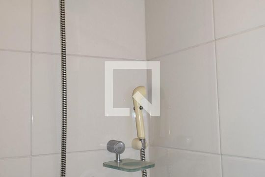Banheiro Social de apartamento para alugar com 3 quartos, 160m² em Alto de Pinheiros, São Paulo