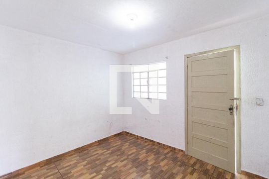 Suíte de casa à venda com 4 quartos, 160m² em Bussocaba, Osasco