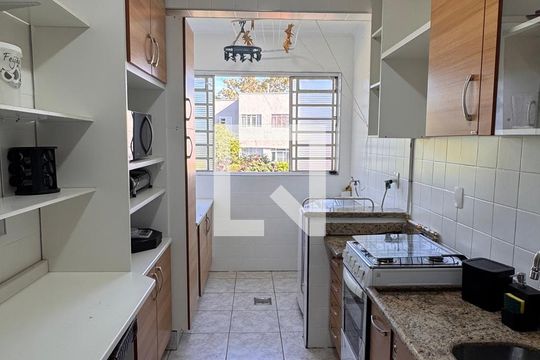 Cozinha de apartamento à venda com 2 quartos, 77m² em Jardim Baroneza, Campinas