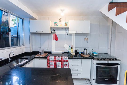 Edícula  de casa à venda com 4 quartos, 120m² em Jardim Peri, São Paulo