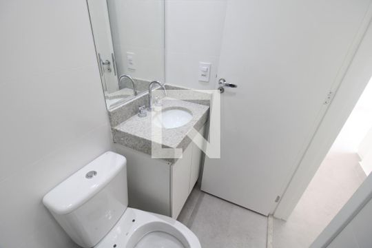 Banheiro 1 de apartamento para alugar com 2 quartos, 50m² em Vila Dom Pedro Ii, São Paulo