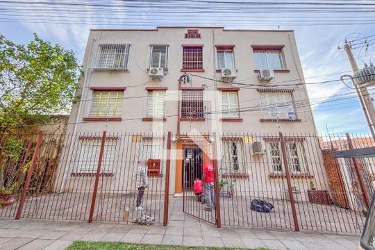 Fachada de apartamento para alugar com 1 quarto, 26m² em Azenha, Porto Alegre