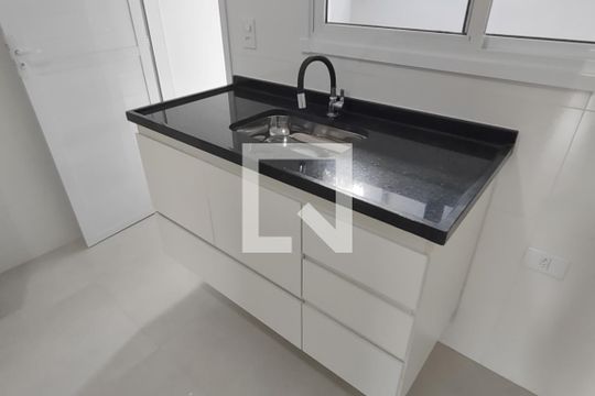 Cozinha de apartamento para alugar com 2 quartos, 70m² em Cerâmica, São Caetano do Sul