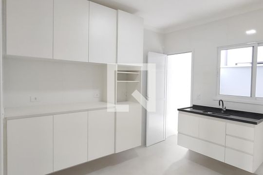 Cozinha de apartamento para alugar com 2 quartos, 70m² em Cerâmica, São Caetano do Sul