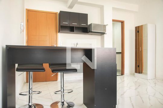 Cozinha de kitnet/studio à venda com 1 quarto, 26m² em São Judas, São Paulo