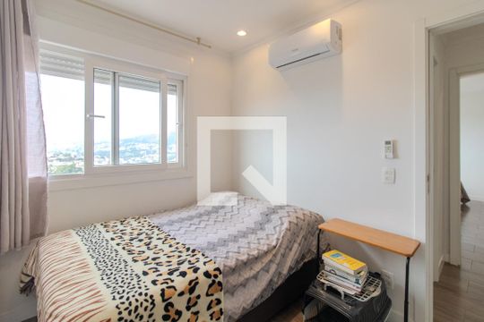 Quarto 1 de apartamento à venda com 2 quartos, 69m² em Santo Antônio, Porto Alegre