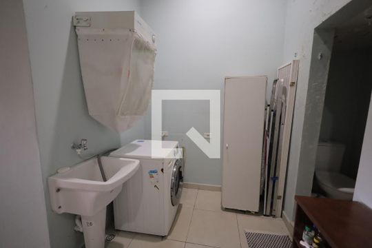 Área de Serviço de apartamento à venda com 2 quartos, 120m² em Vila Eldizia, Santo André