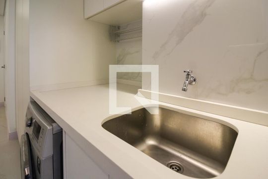 Área de Serviço de apartamento para alugar com 3 quartos, 136m² em Jardim Dom Bosco, São Paulo